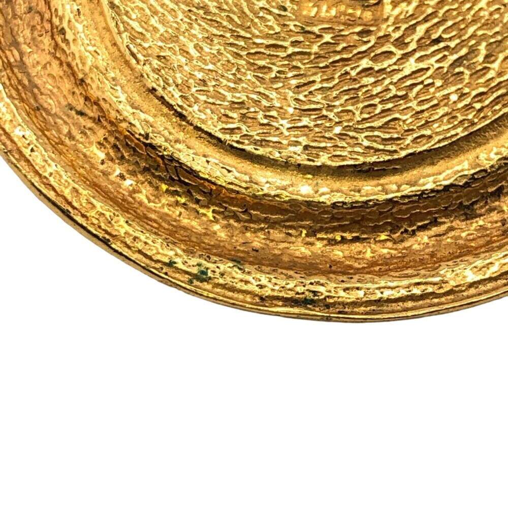 CHANEL Authentic Gold Brooch - Picture 9 of 11